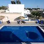 Lejlighedshotel Mary Perissa (Santorini)